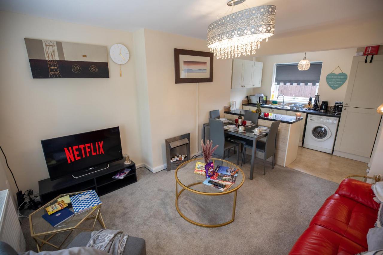 Og Stays Ii- 3Bedroom House Near Nissan & Stadium, Free Parking Sunderland  Eksteriør bilde