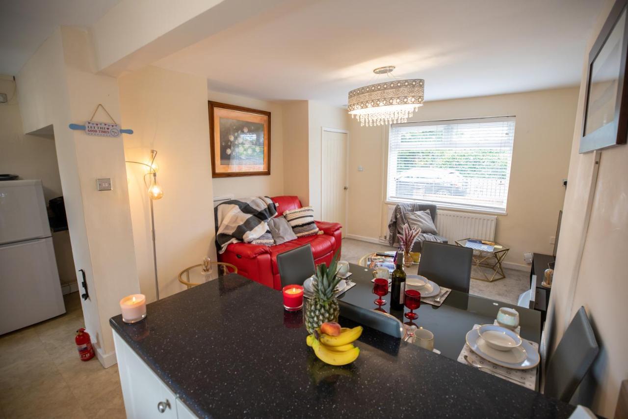 Og Stays Ii- 3Bedroom House Near Nissan & Stadium, Free Parking Sunderland  Eksteriør bilde