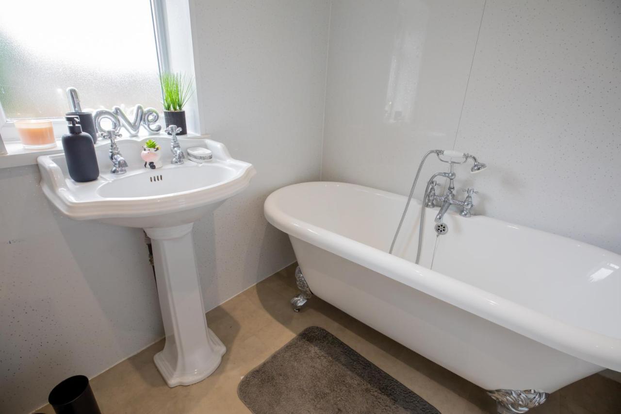 Og Stays Ii- 3Bedroom House Near Nissan & Stadium, Free Parking Sunderland  Eksteriør bilde