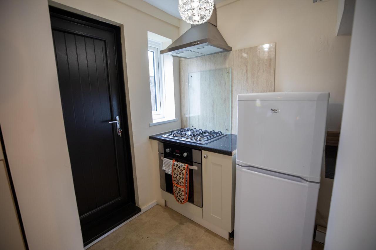Og Stays Ii- 3Bedroom House Near Nissan & Stadium, Free Parking Sunderland  Eksteriør bilde