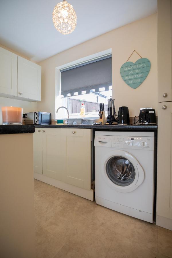 Og Stays Ii- 3Bedroom House Near Nissan & Stadium, Free Parking Sunderland  Eksteriør bilde