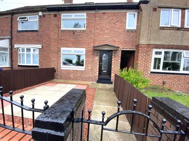 Og Stays Ii- 3Bedroom House Near Nissan & Stadium, Free Parking Sunderland  Eksteriør bilde